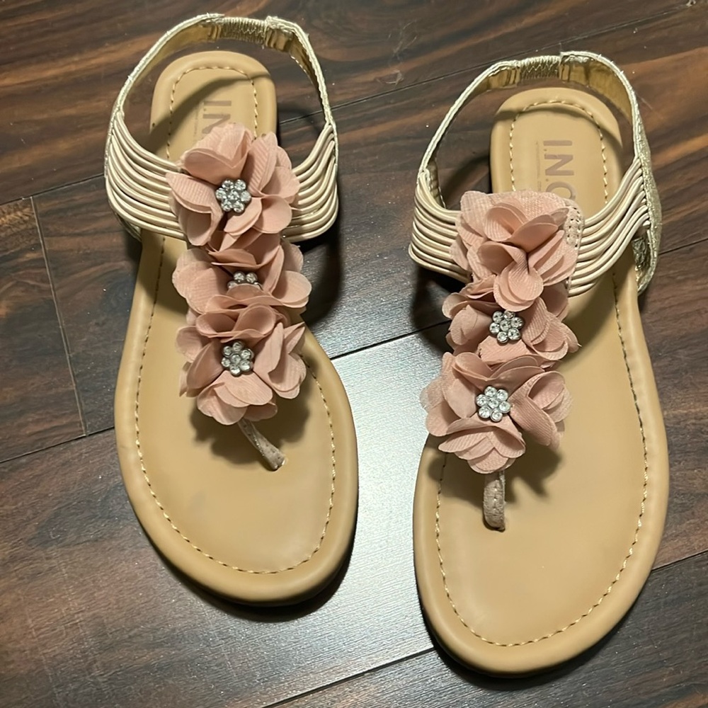 Girl sandals